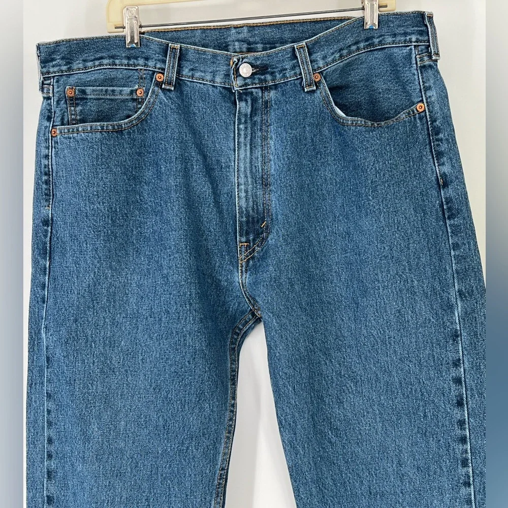 LEVI 505 JEANS VERSATILE STRAIGHT LEG AND CLASSIC STYLE COMFY‎ ROOMY FIT
